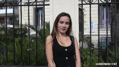 Natalia Student In Arts FRENCH - JacquieEtMichelTV