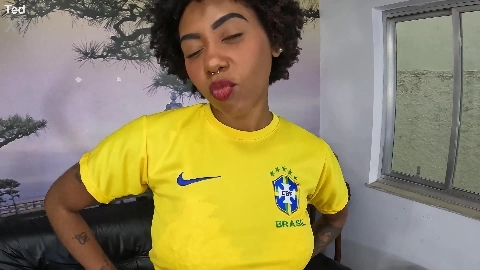 Na Sua Segunda Vez Fazendo Anal Ela Surpreende Levando Ferro in 4K - Ana Sasuga