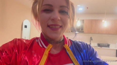 Before Going To The Halloween Party, Harley Quinn - Angel Emily