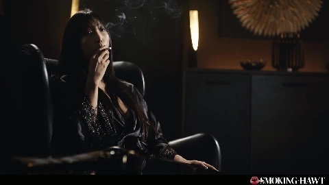 Smoking - Emiri Momota