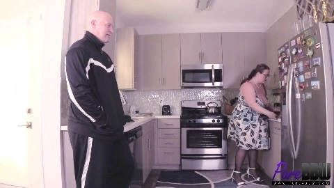 Horny BBW housewife serves up some hot sex - PureBBW